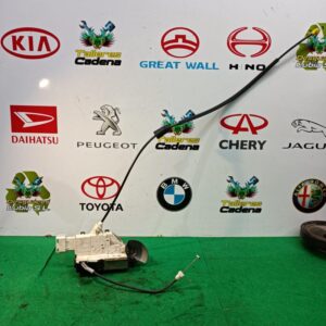 Cerradura puerta delantera izquierda Citroen C4 I Hatchback (Fase I, 2004) 1.4i 16V (88 cv)