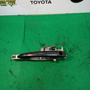Maneta exterior delantera izquierda Citroen C4 I Hatchback (Fase I, 2004) 1.4i 16V (88 cv)