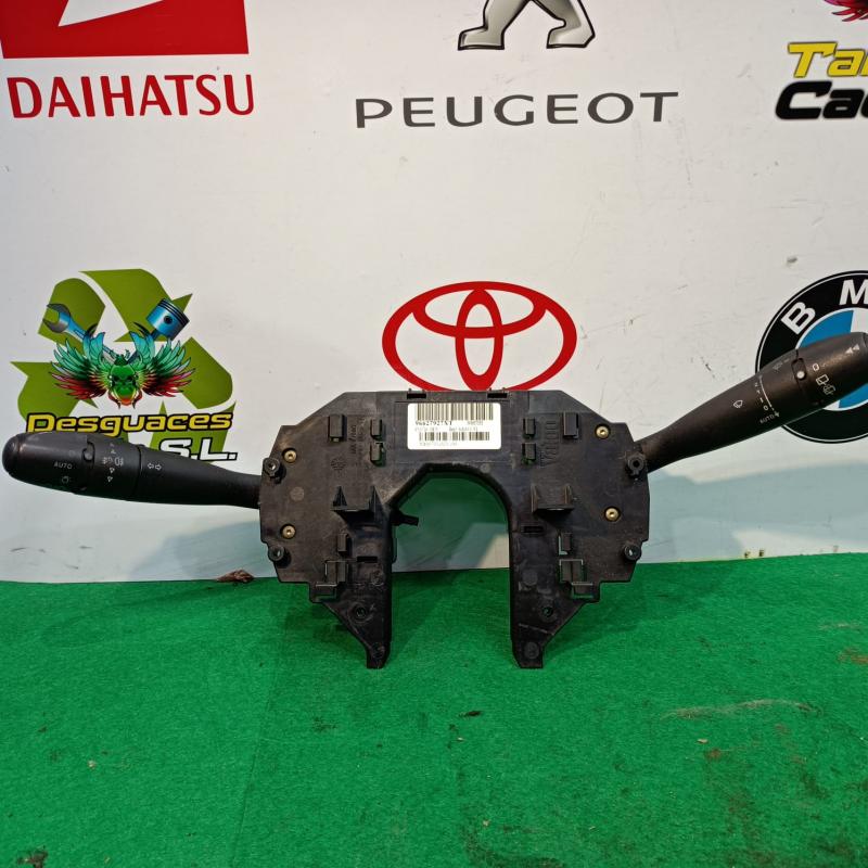 Mando multifuncion Citroen C4 I Hatchback (Fase I, 2004) 1.4i 16V (88 cv) - Imagen 2