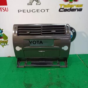Rejilla aire acondicionado Citroen C4 I Hatchback (Fase I, 2004) 1.4i 16V (88 cv)