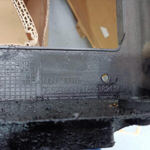 Calandra delantera de radiador Citroen C4 I Hatchback (Fase I, 2004) 1.4i 16V (88 cv)
