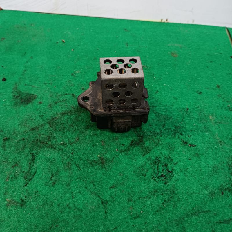 Resistencia calefacción Citroen C4 I Hatchback (Fase I, 2004) 1.4i 16V (88 cv) - Imagen 2