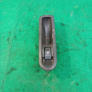 Mando elevalunas trasero izquierdo Renault Scenic II 1.4 i 16V (98 cv)
