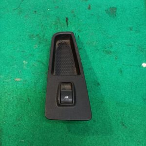 Mando elevalunas delantero derecho Fiat Punto II (188) 1.2 (60 cv)