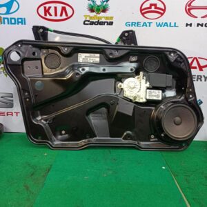Elevalunas delantero izquierdo Volkswagen Golf IV Variant (1J5) 1.4 16V (75 cv)