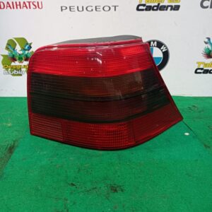 Piloto trasero izquierdo Volkswagen Golf IV Variant (1J5) 1.4 16V (75 cv)