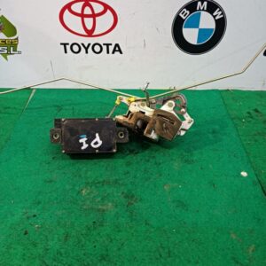 Cerradura puerta trasera izquierda Hyundai Lantra 1.5 12V (88 cv)