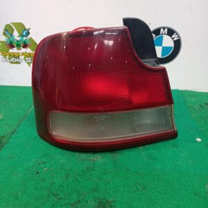 Piloto trasero izquierdo Hyundai Lantra 1.5 12V (88 cv)