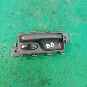 Maneta interior delantera derecha Hyundai Lantra 1.5 12V (88 cv)