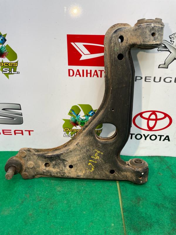 Brazo suspension inferior delantero izquierdo Opel Zafira B 1.9 CDTI (100 cv) - Imagen 3
