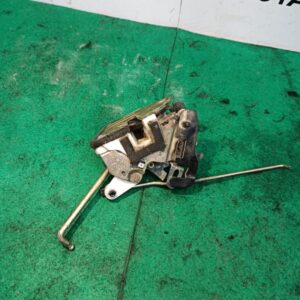 Cerradura puerta delantera derecha Hyundai Lantra 1.5 12V (88 cv)
