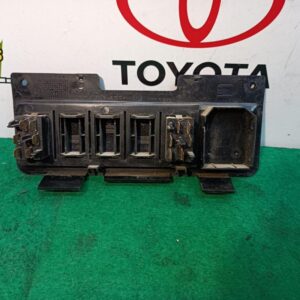 Mando elevalunas delantero izquierdo Seat Cordoba Vario (6K5) 1.4 i (60 cv)