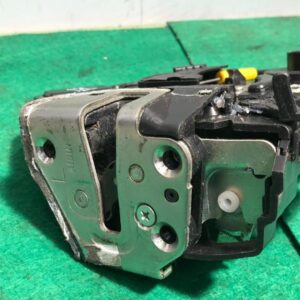 Cerradura puerta trasera izquierda Toyota Corolla Verso III 1.6 16V (132 cv)