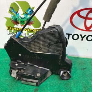 Cerradura puerta delantera izquierda Toyota Corolla Verso III 1.6 16V (132 cv)