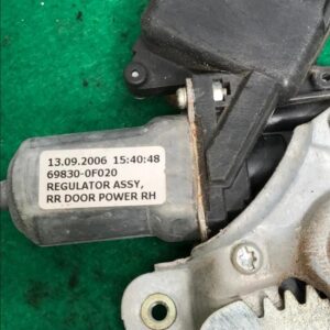 Elevalunas trasero derecho Toyota Corolla Verso III 1.6 16V (132 cv)