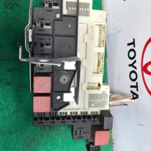 Caja de reles / fusibles Renault Clio I 1.2 (55 cv)