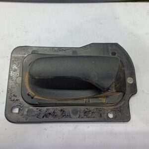 Maneta interior trasera izquierda Opel Vectra B 1.7 TD (82 cv)