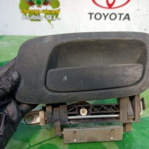 Maneta exterior trasera izquierda Opel Zafira A (T3000) 1.6 16V (101 cv)