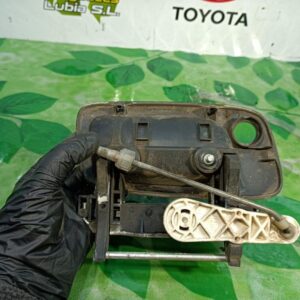 Maneta exterior delantera izquierda Opel Zafira A (T3000) 1.6 16V (101 cv)