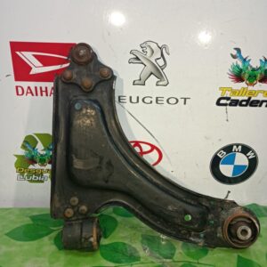 Brazo suspension inferior delantero derecho Opel Meriva A (Versión 2006) 1.3 CDTI (75 cv)