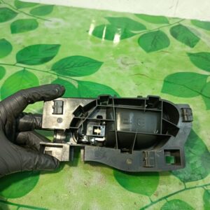 Maneta interior delantera derecha Peugeot 207 1.6 HDi (110 cv)