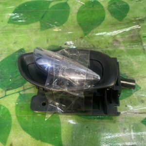 Maneta interior delantera derecha Rover 25 (RF) 1.4 i 16V (103 cv)