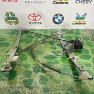 Elevalunas delantero derecho Citroen Xsara (N1) 1.9 TD (90 cv)