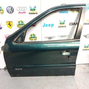 Puerta delantera izquierda Citroen Xsara (N1) 1.9 TD (90 cv)