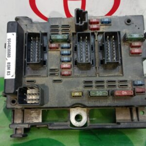 Caja de reles / fusibles Citroen Xsara (N1) 2.0 HDI 90 (90 cv)