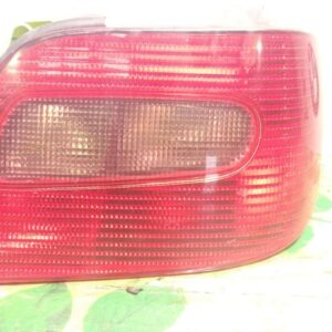 Piloto trasero izquierdo Peugeot 206 CC 1.6 (109 cv)