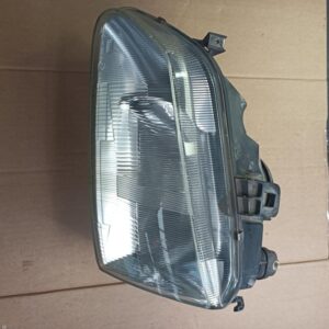 Faro izquierdo Renault Megane I (BA) 1.9 D Eco (64 cv)